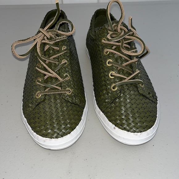 Talbots sneakers Hilly woven  size 8 EUC - Picture 1 of 10